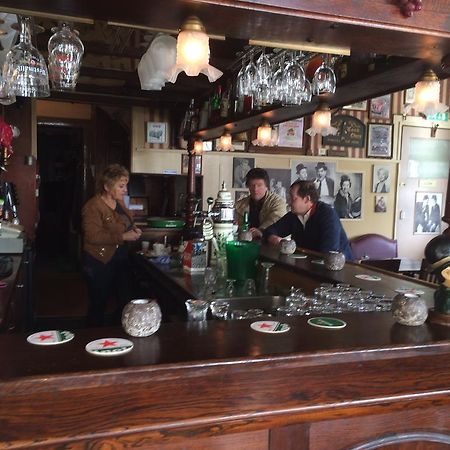 Hotel De Blauwe Vogel ベルヘン・オプ・ゾーム エクステリア 写真